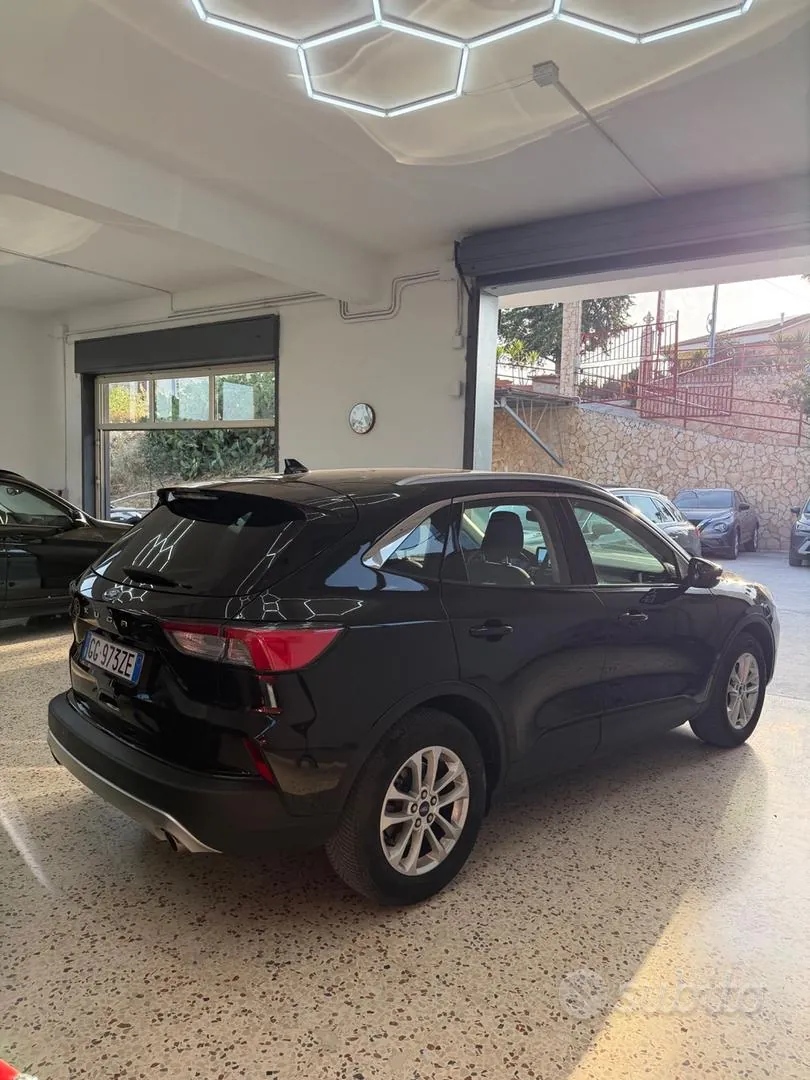 Ford Kuga 2021 photo 4