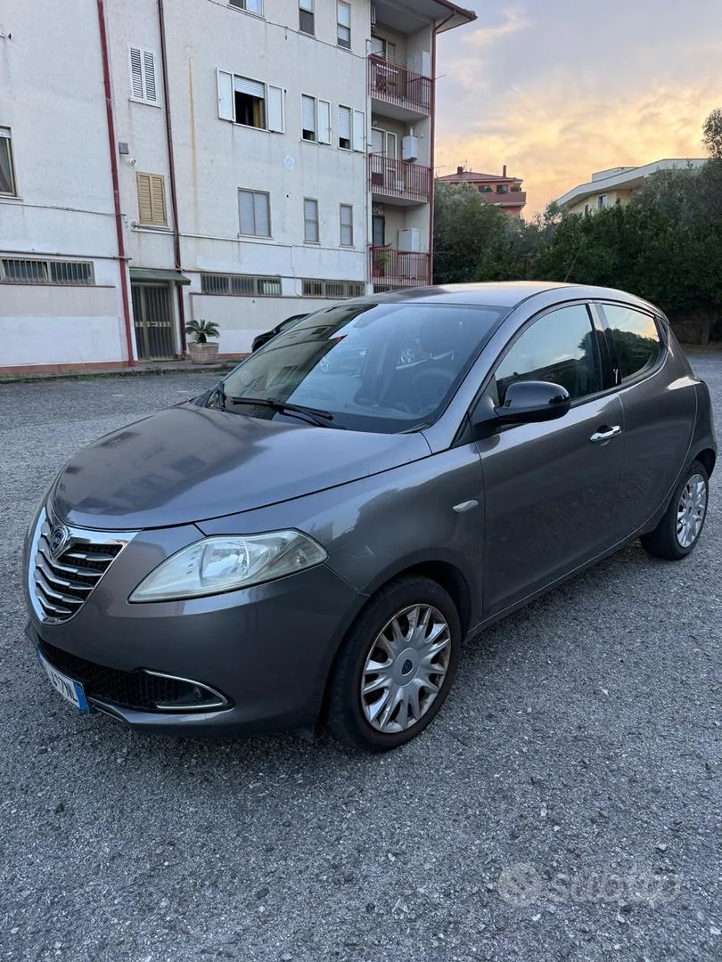 Lancia Ypsilon 2013 photo 3