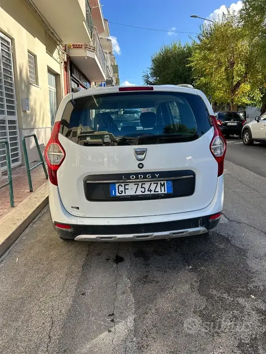 Dacia Lodgy