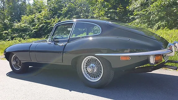 Jaguar E-Type 1970 photo 2