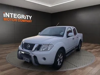 Nissan Navara 2012 photo 4