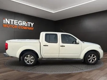 Nissan Navara 2012 photo 5