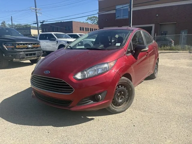 Ford Fiesta 2015 photo 2
