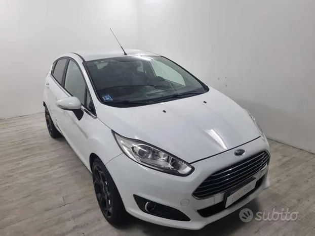 Ford Fiesta 2017 photo 2