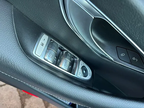 Mercedes-Benz E300 2021 photo 5