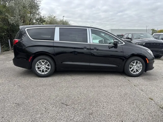 Chrysler Grand Caravan 2027 photo 4