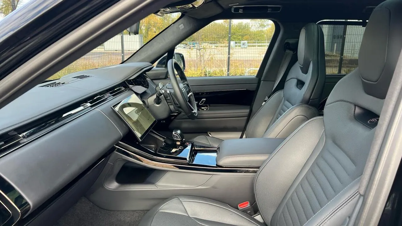 Land Rover Range Rover Sport 2026 photo 3