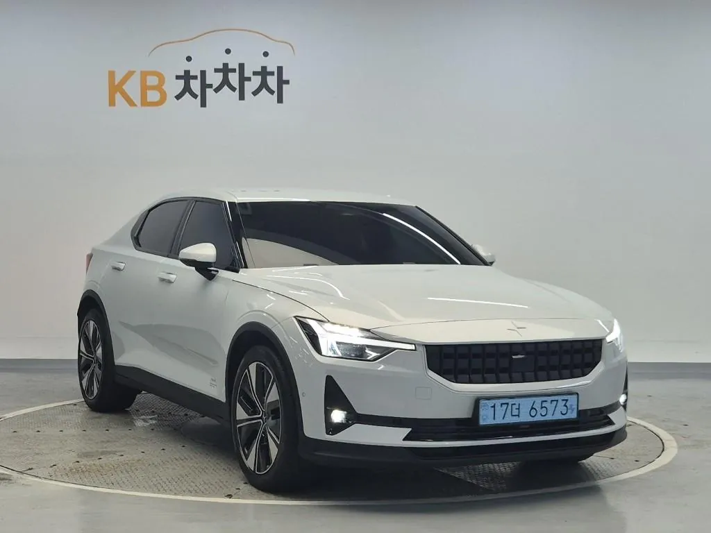 Polestar 2 2023 photo 4