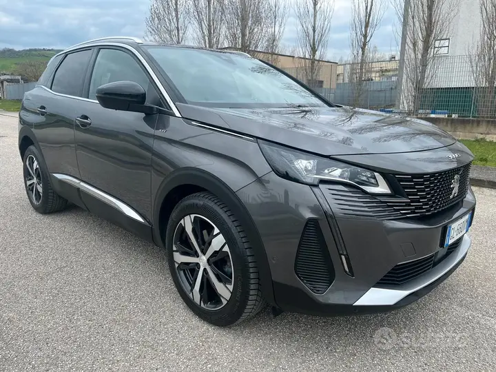 Peugeot 3008 2022 photo 3