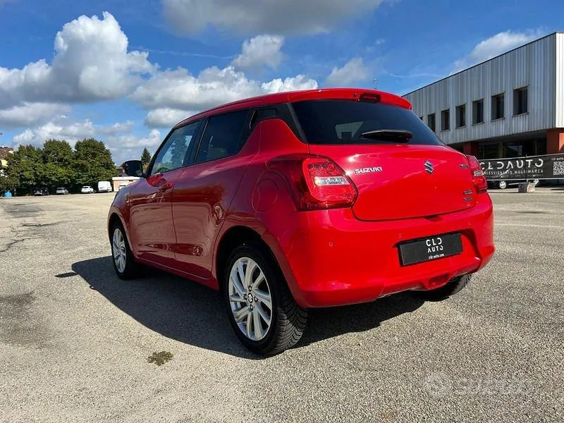 Suzuki Swift 2023 photo 2