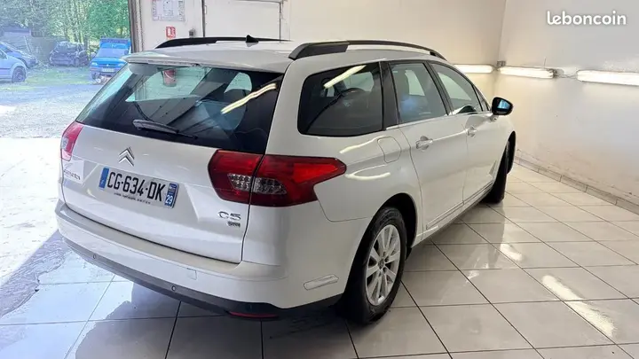 Citroen C5 2012 photo 3