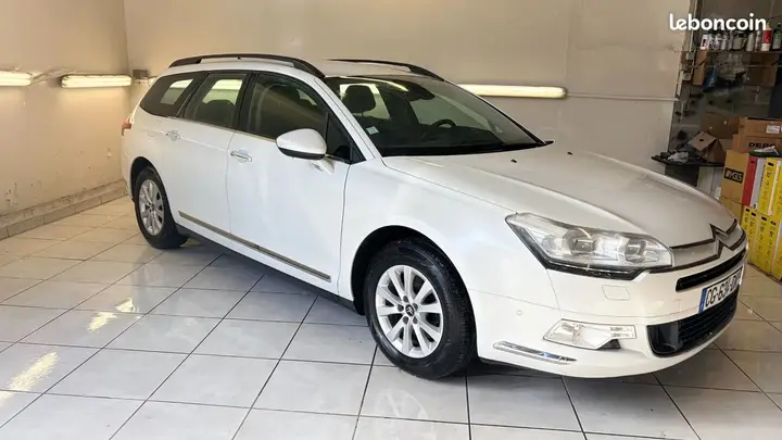 Citroen C5 2012 photo 2