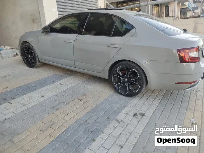 Skoda Octavia 2014 photo 3