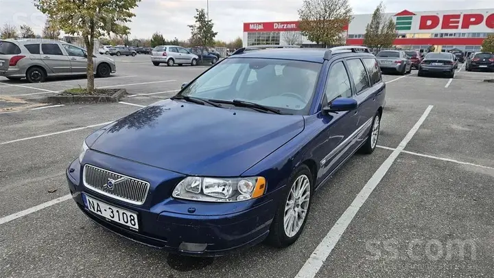 Volvo V70 2005 photo 2