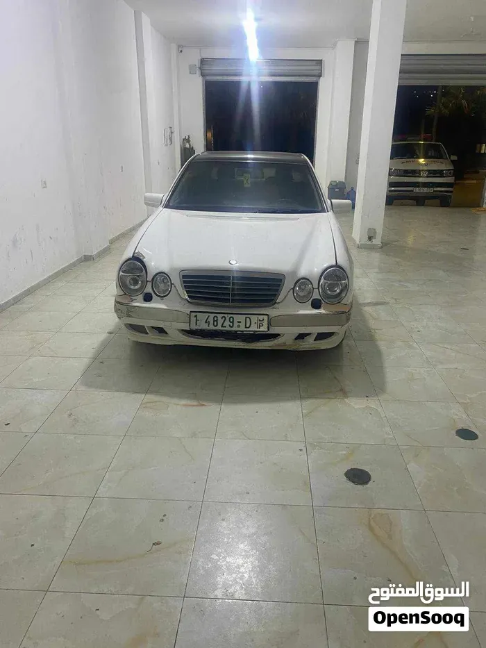 Mercedes-Benz E-Class 2001 photo 4