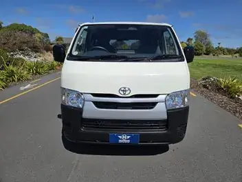 Toyota Hiace 2026 photo 3