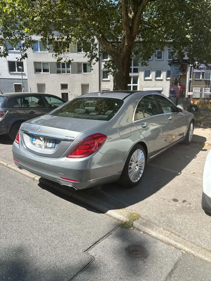 Mercedes-Benz S400