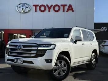 Toyota Land Cruiser 2025 photo 2