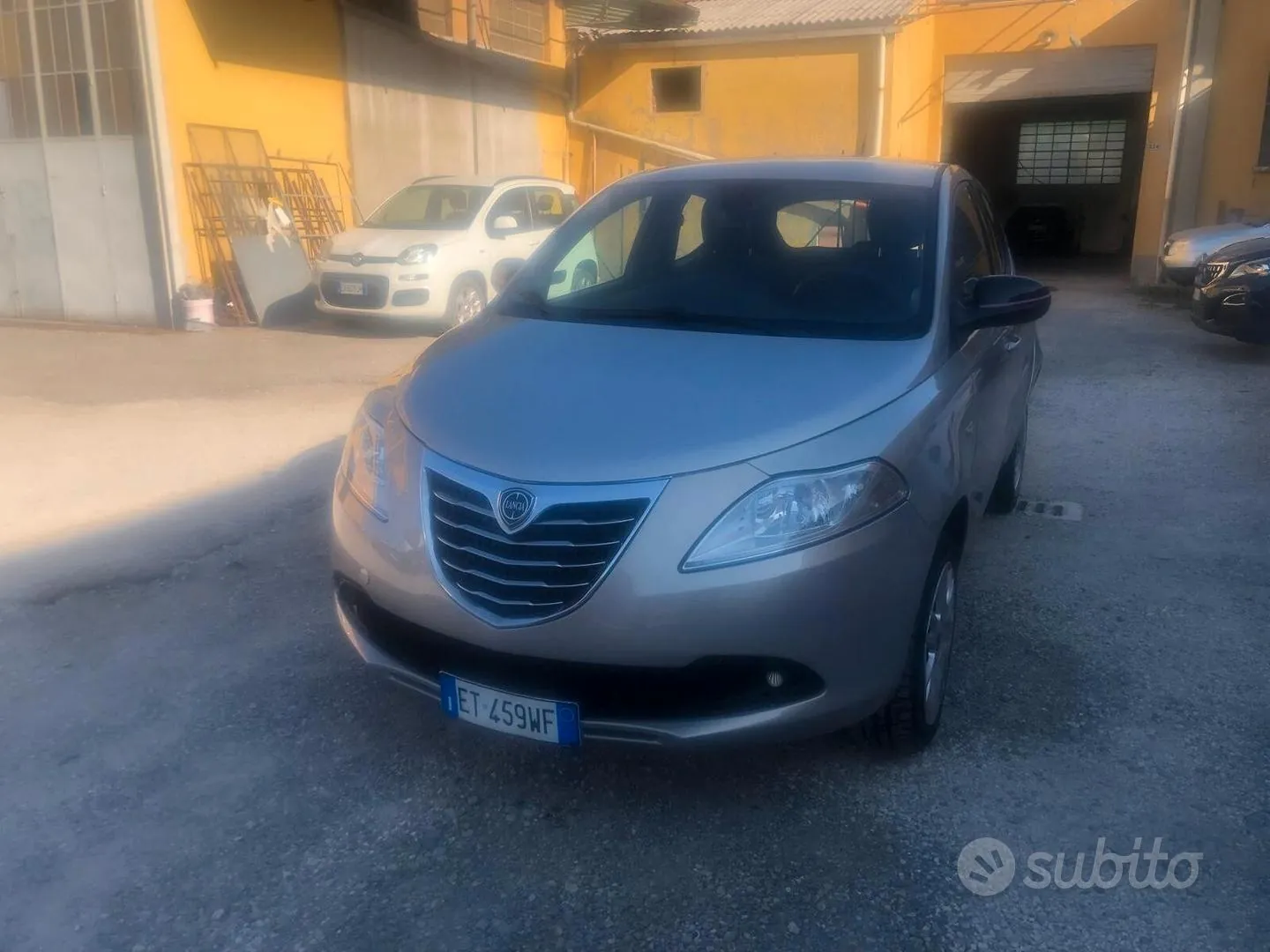 Lancia Ypsilon 2014 photo 2