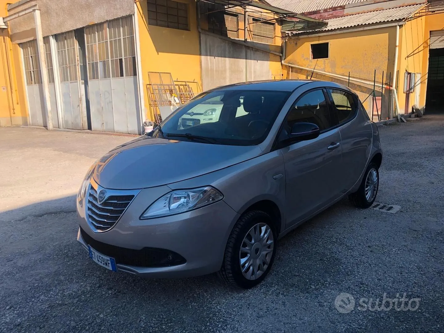 Lancia Ypsilon 2014 photo 4