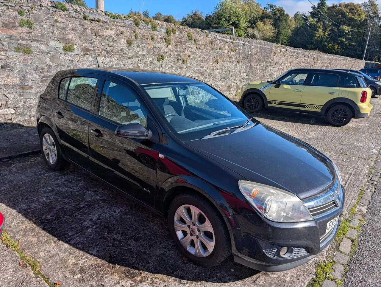 Vauxhall Astra 2009 photo 2