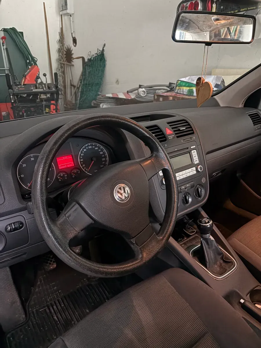 Volkswagen Golf 2005 photo 3
