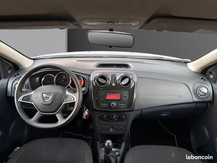 Dacia Sandero 2017 photo 2