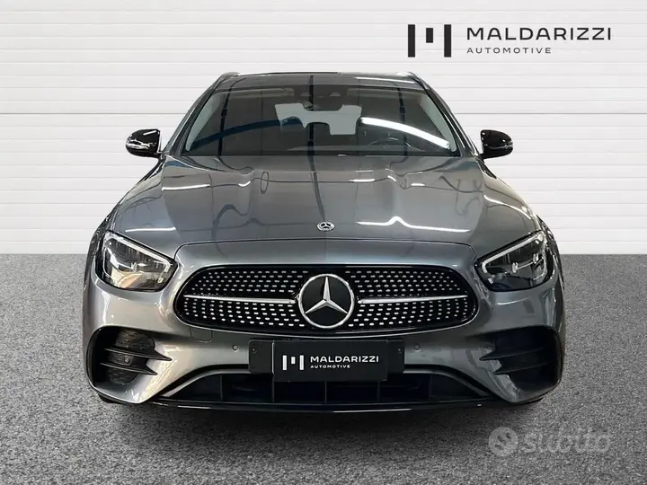 Mercedes-Benz E-Class 2022 photo 2