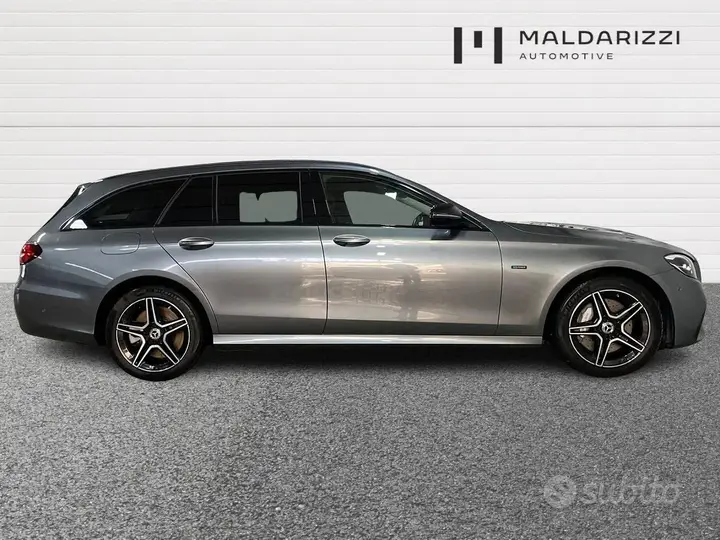 Mercedes-Benz E-Class 2022 photo 5