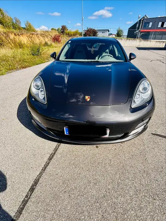 Porsche Panamera 2011 photo 3