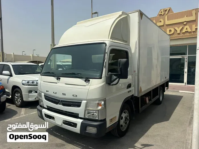 Mitsubishi Canter 2022 photo 2