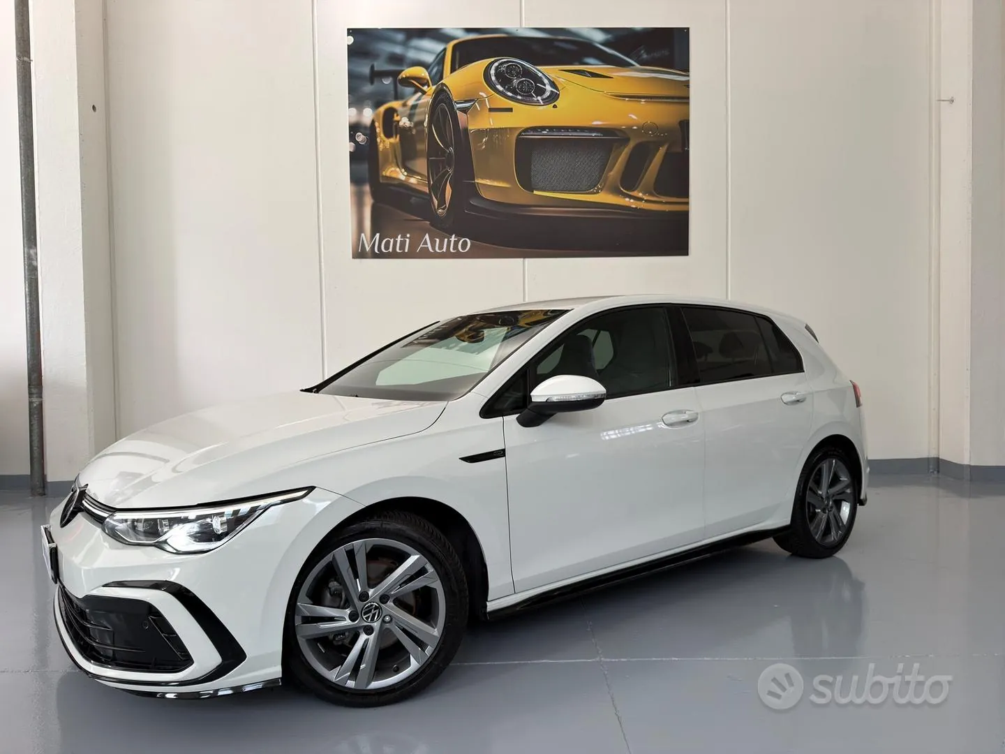 Volkswagen Golf 2023 photo 2