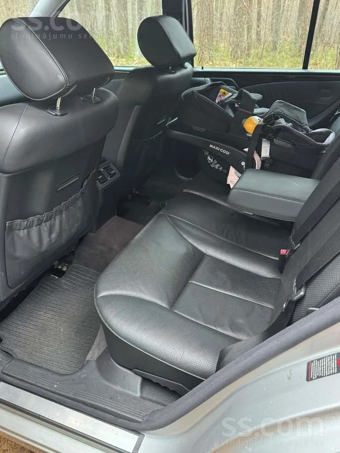 Mercedes-Benz E280 2002 photo 5