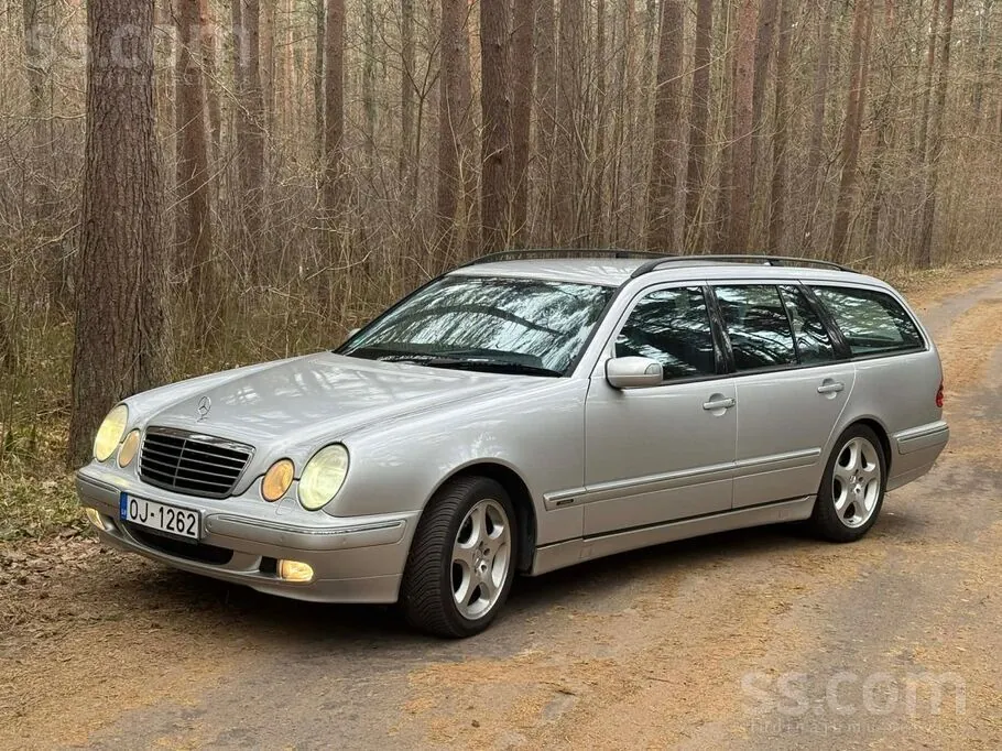 Mercedes-Benz E280 2002 photo 4
