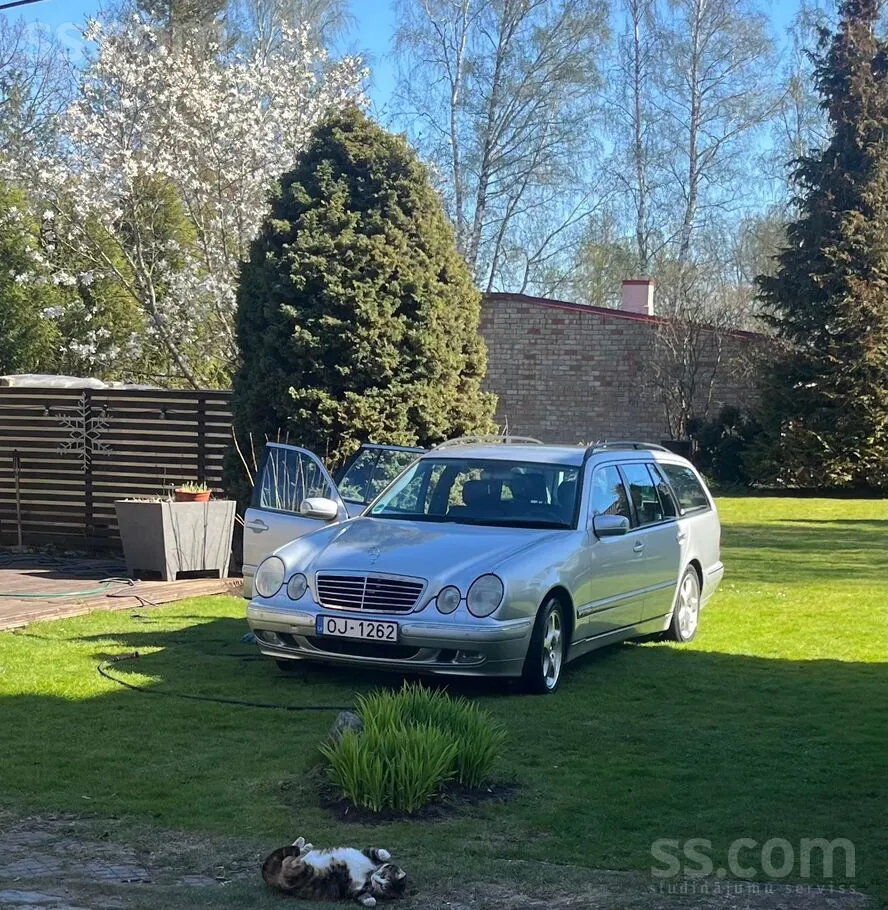 Mercedes-Benz E280