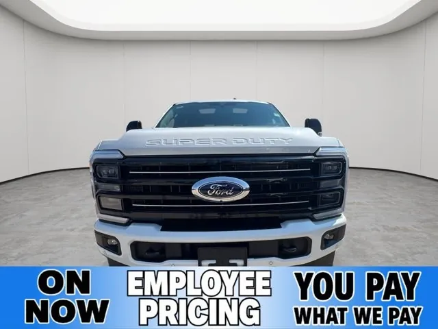 Ford Super Duty F-350 2026 photo 2