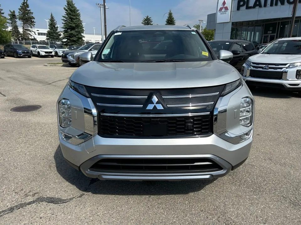 Mitsubishi Outlander 2025 photo 2