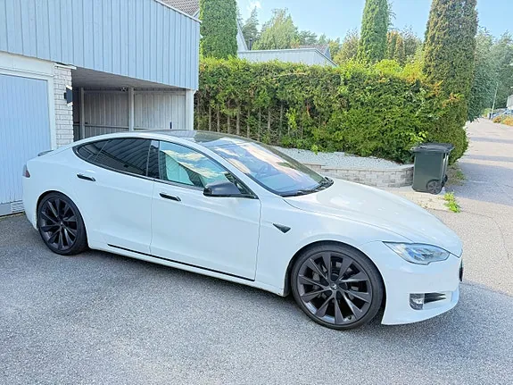 Tesla Model S 2019 photo 2