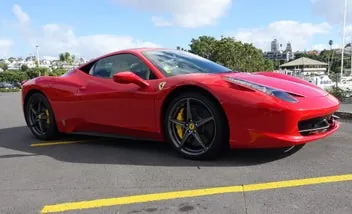 Ferrari 458 Italia 2012 photo 2