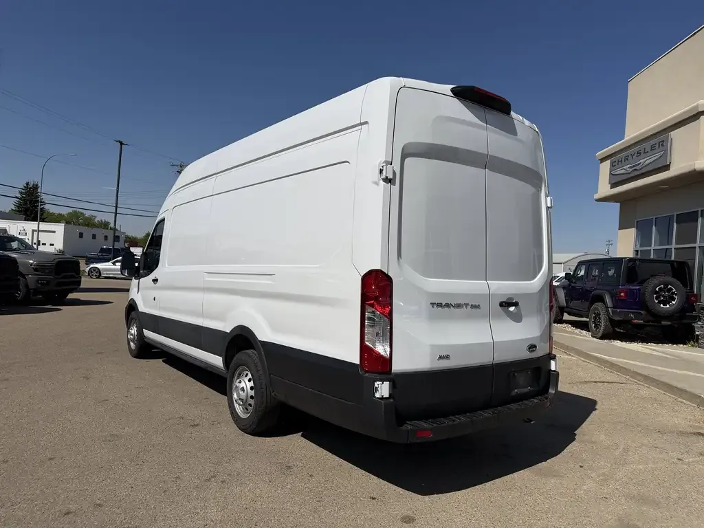 Ford Transit Cargo Van 2023 photo 4