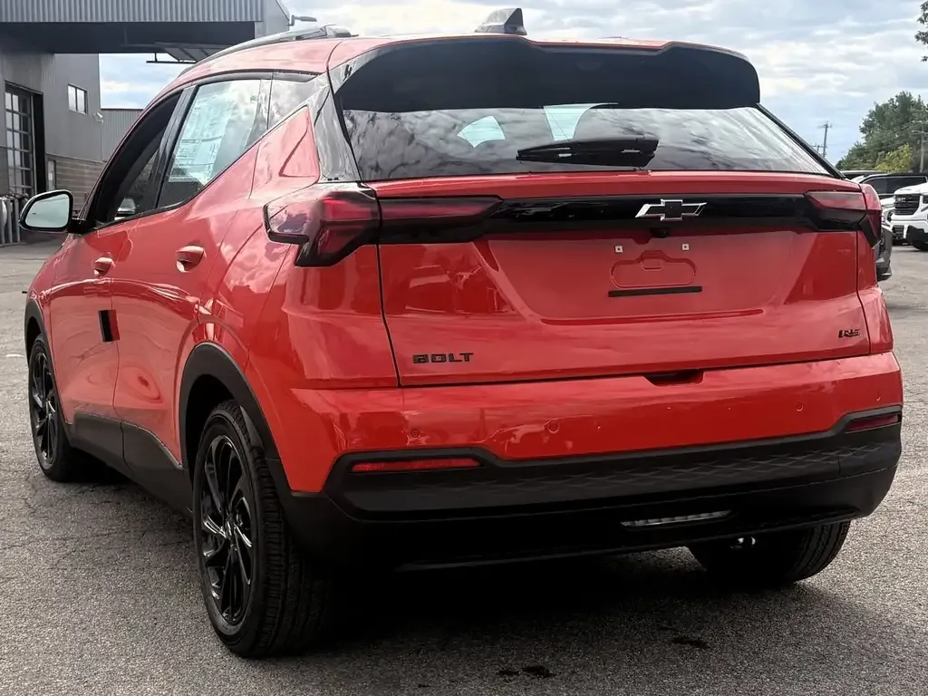 Chevrolet Bolt 2027 photo 5