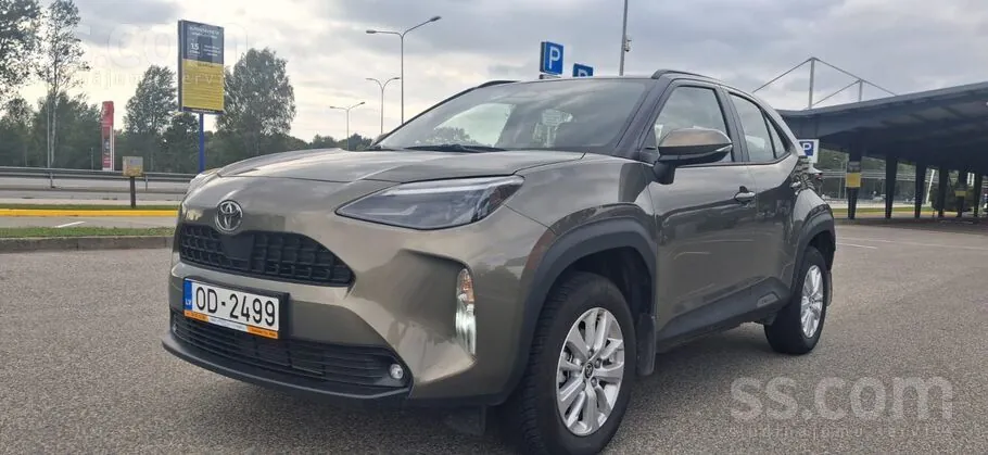 Toyota Yaris Cross Hybrid 2025 photo 2