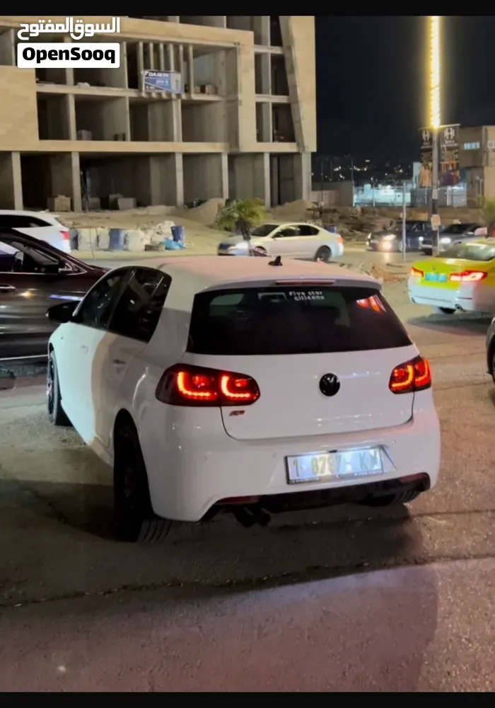 Volkswagen Golf 2011 photo 4