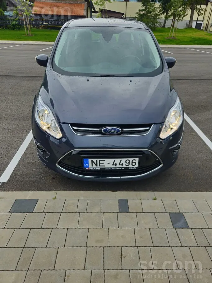Ford C-Max 2013 photo 2