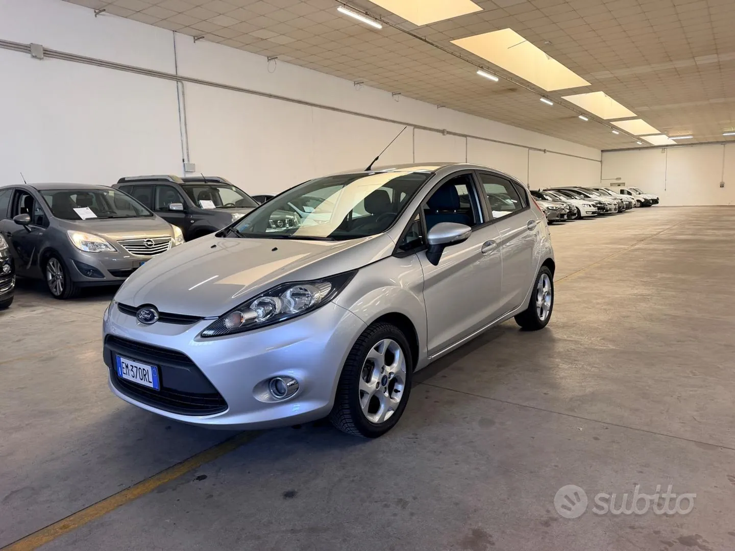 Ford Fiesta 2012 photo 2