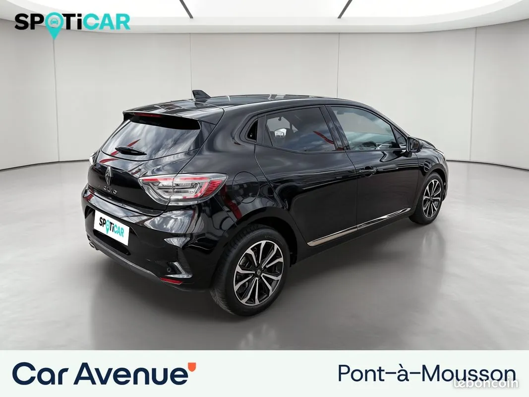 Renault Clio 2023 photo 5