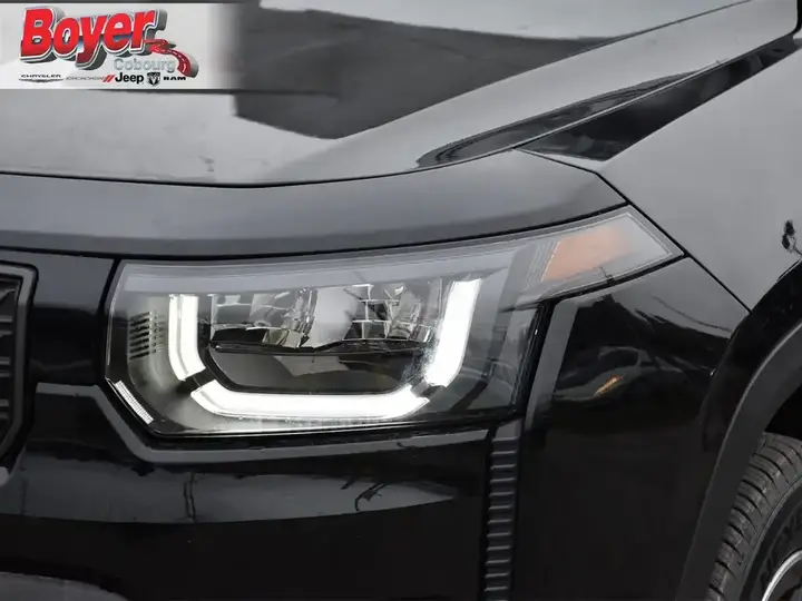 Jeep Cherokee 2026 photo 3