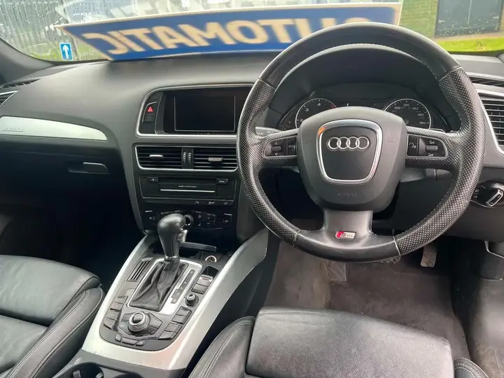 Audi Q5 2011 photo 5