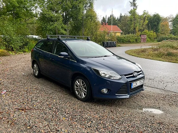 Ford Focus 2013 photo 3