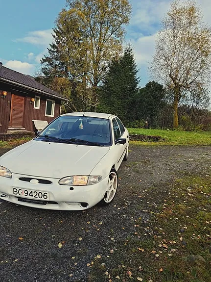 Ford Mondeo 1996 photo 2